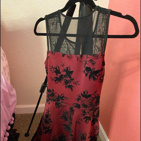 Formal Dress - Picture 5 of 5